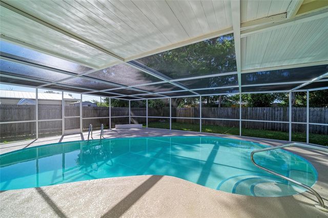 6105 7TH AVENUE DRIVE W, Bradenton, FL 34209