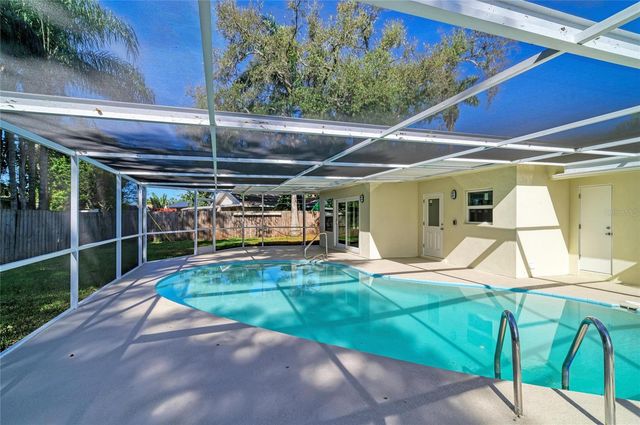 6105 7TH AVENUE DRIVE W, Bradenton, FL 34209