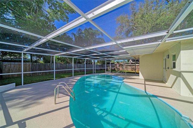 6105 7TH AVENUE DRIVE W, Bradenton, FL 34209