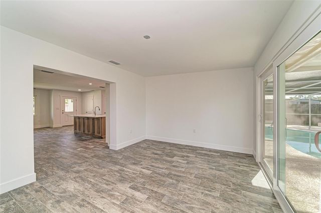 6105 7TH AVENUE DRIVE W, Bradenton, FL 34209