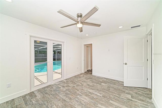 6105 7TH AVENUE DRIVE W, Bradenton, FL 34209