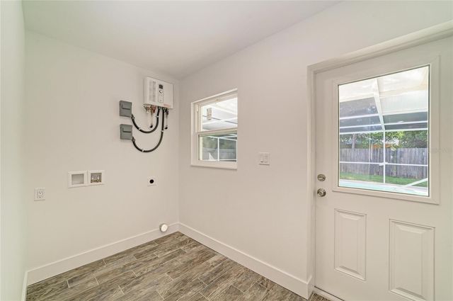 6105 7TH AVENUE DRIVE W, Bradenton, FL 34209