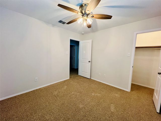 2833 Houston Wood Drive, Fort Worth, TX 76244