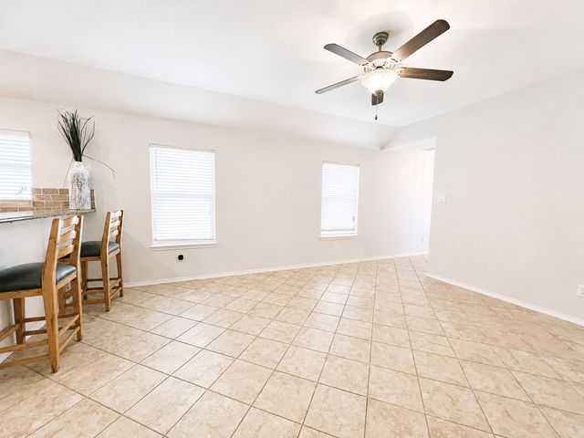 2833 Houston Wood Drive, Fort Worth, TX 76244