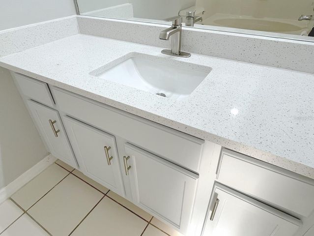 12706 COUNTRY BROOK LANE, Tampa, FL 33625