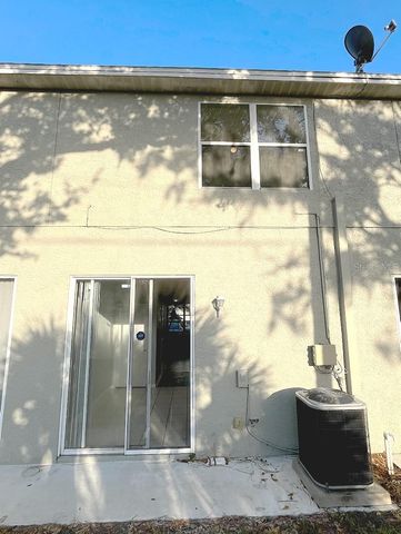 12706 COUNTRY BROOK LANE, Tampa, FL 33625