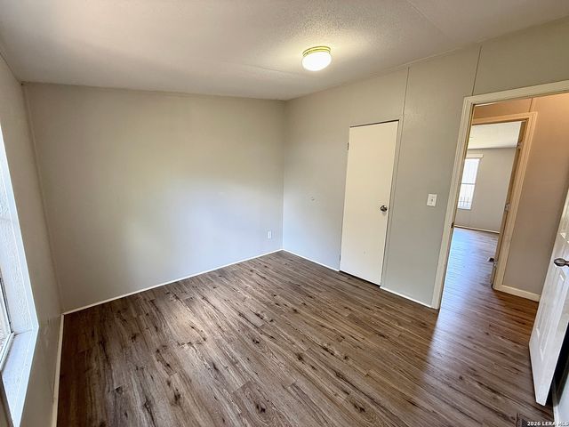 319 E ZIPP RD, New Braunfels, TX 78130