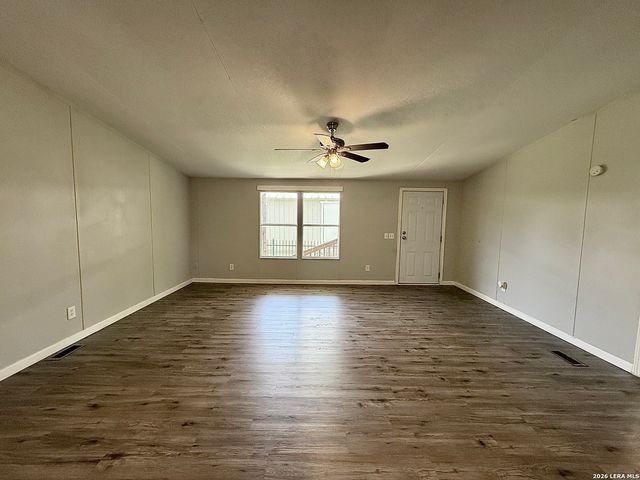 319 E ZIPP RD, New Braunfels, TX 78130