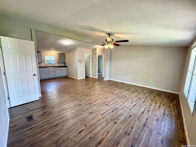 319 E ZIPP RD, New Braunfels, TX 78130