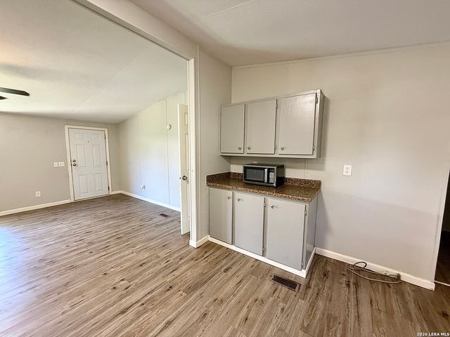 319 E ZIPP RD, New Braunfels, TX 78130