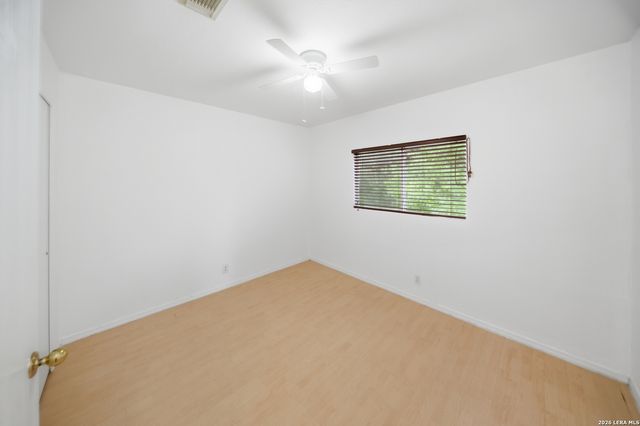 8226 Grand bnd, San Antonio, TX 78250