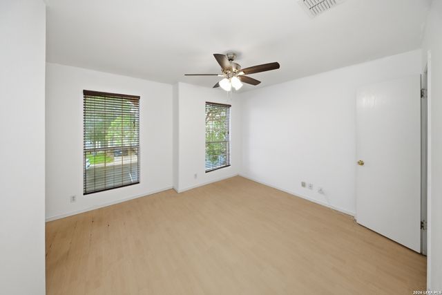 8226 Grand bnd, San Antonio, TX 78250