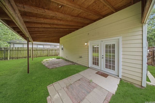 8226 Grand bnd, San Antonio, TX 78250