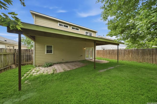 8226 Grand bnd, San Antonio, TX 78250