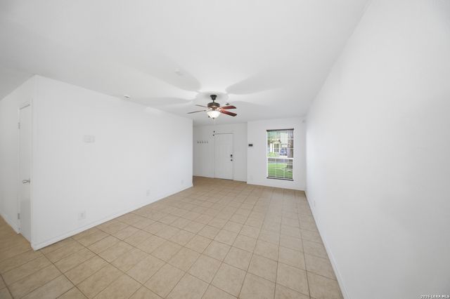 8226 Grand bnd, San Antonio, TX 78250