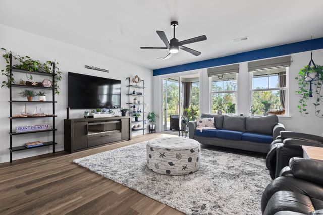 1017 Beechfield Ct., Conway, SC 29526