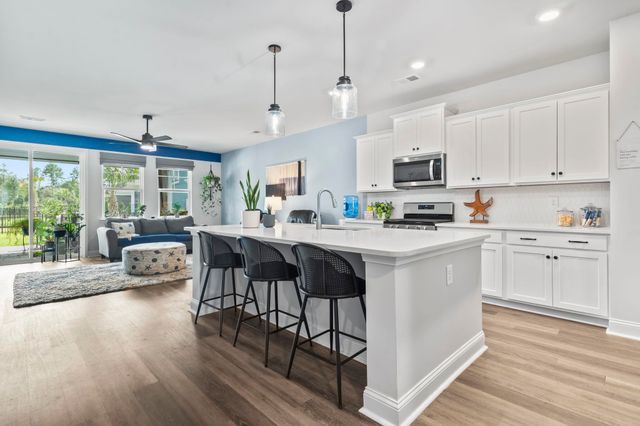 1017 Beechfield Ct., Conway, SC 29526