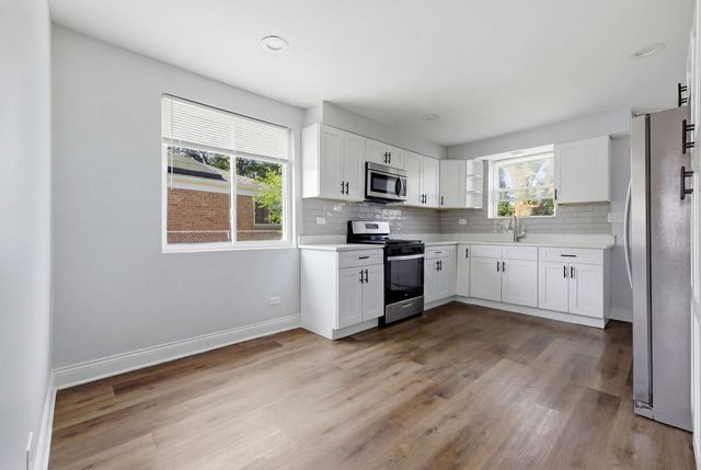 7836 S Kedvale Avenue, Chicago, IL 60652