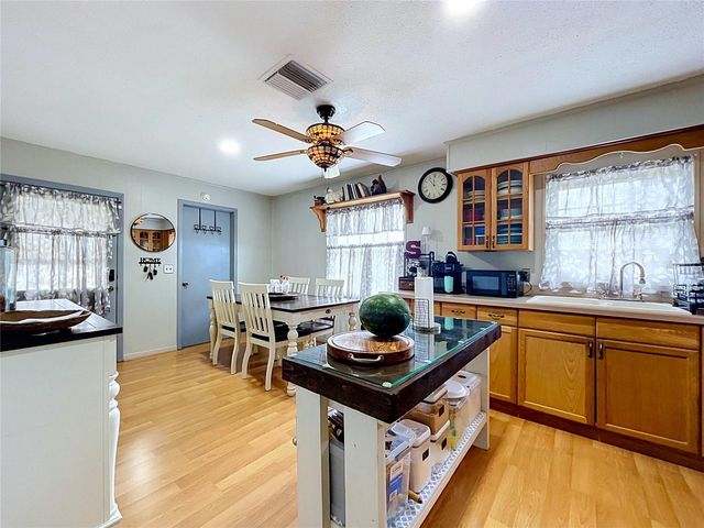 392 OLD DIXIE HIGHWAY, Bowling Green, FL 33834