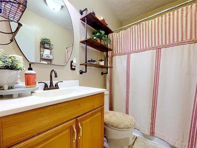 392 OLD DIXIE HIGHWAY, Bowling Green, FL 33834