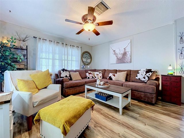 392 OLD DIXIE HIGHWAY, Bowling Green, FL 33834