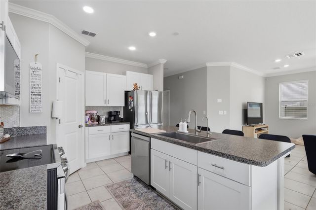 8882 FLOURISH DRIVE, Land O Lakes, FL 34637