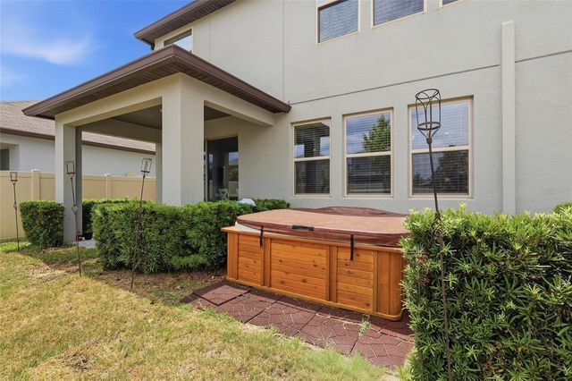 8882 FLOURISH DRIVE, Land O Lakes, FL 34637