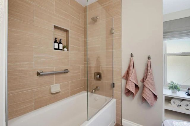 2171 Paseo Grande, El Cajon, CA 92019