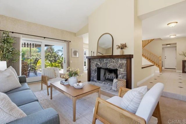 2171 Paseo Grande, El Cajon, CA 92019