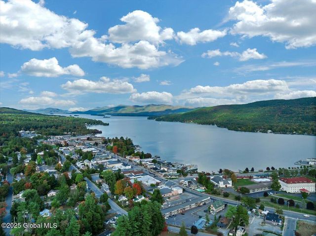 21 Mohican Street, Lake George, NY 12845