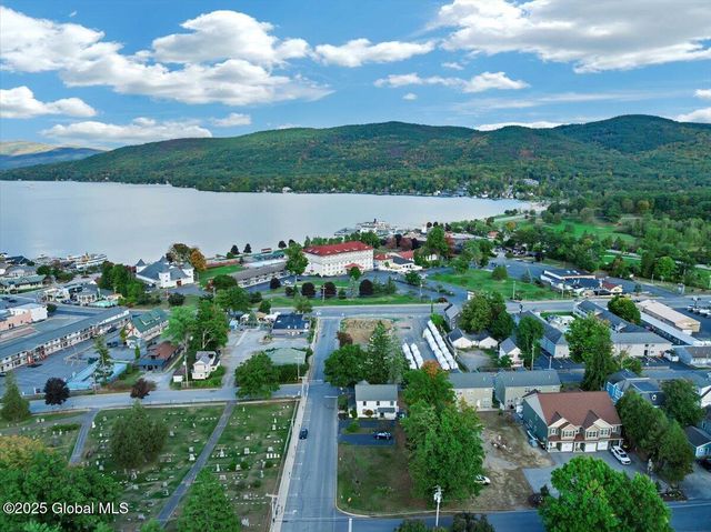 21 Mohican Street, Lake George, NY 12845