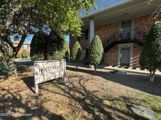 1924 Goldsmith Ln, 41, Louisville, KY 40218