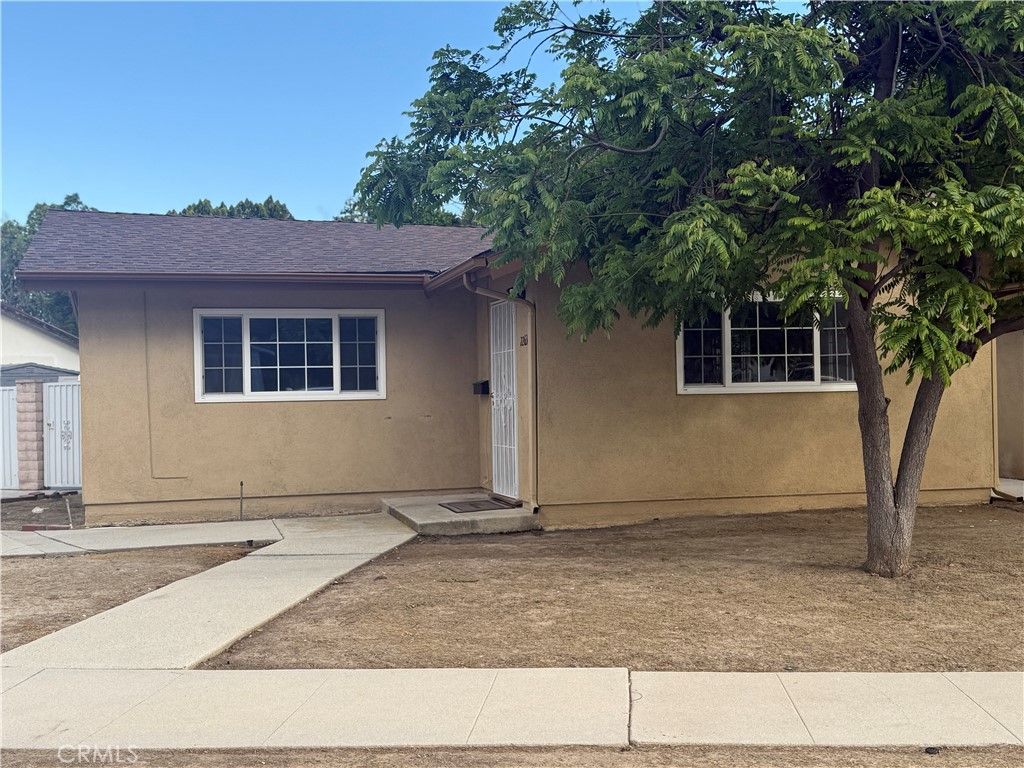 Image 2 of property listing at 22640 Cohasset, West Hills, CA 91307