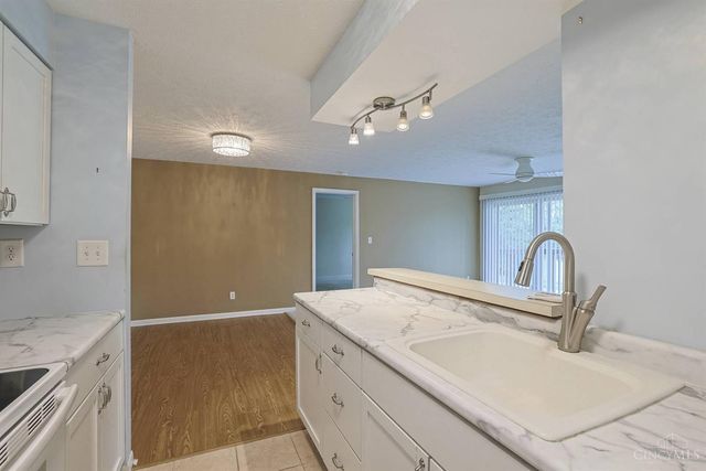 5984 Meadowcreek Drive, Miami Twp, OH 45150