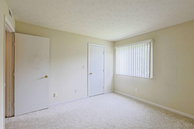 5984 Meadowcreek Drive, Miami Twp, OH 45150