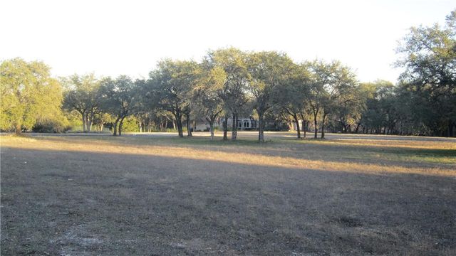 2604 Countryside CIR, Spicewood, TX 78669