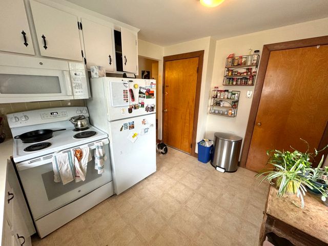 56 Nathan Rd 1, Waltham, MA 02453