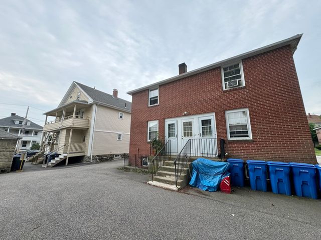56 Nathan Rd 1, Waltham, MA 02453
