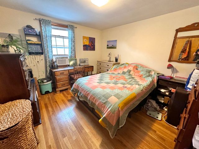 56 Nathan Rd 1, Waltham, MA 02453