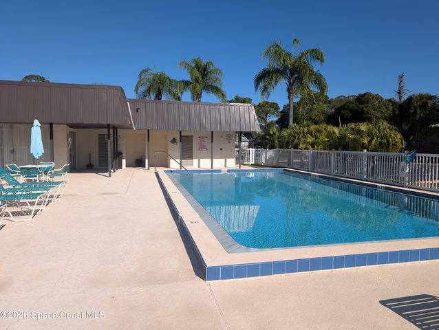 653 Ridge Club Drive 27, Melbourne, FL 32934