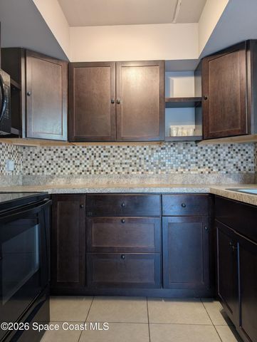 653 Ridge Club Drive 27, Melbourne, FL 32934