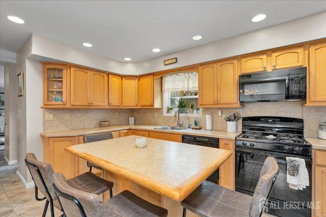 102 Fawn Drive, Old Bridge, NJ 07747