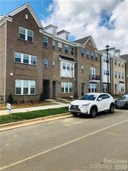 7905 Reunion Row Drive, Charlotte, NC 28277