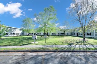 642 Dresden Dr Apt B, Newport News, VA 23601