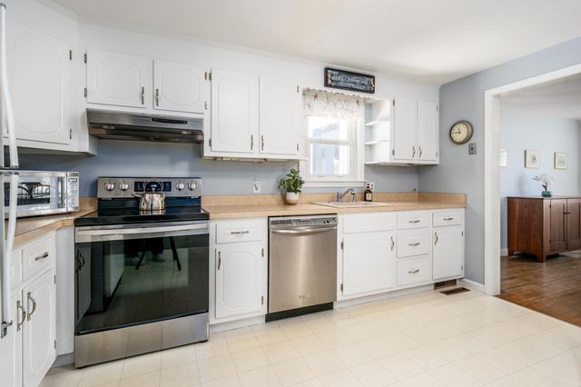 12 Fairway Drive, East Dennis, MA 02641