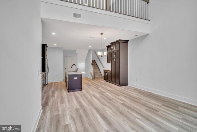 10208 DONATELLO, Princeton, NJ 08540