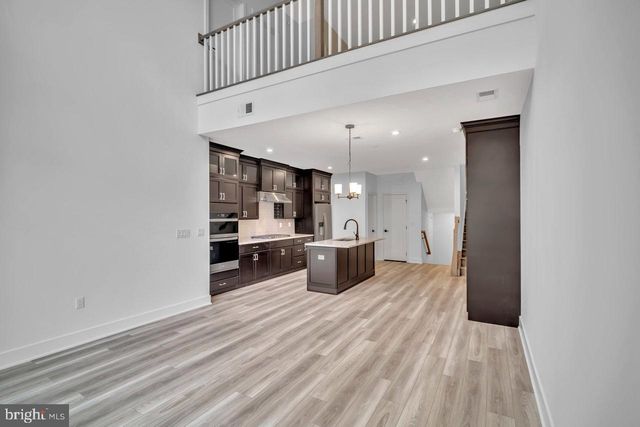 10208 DONATELLO, Princeton, NJ 08540