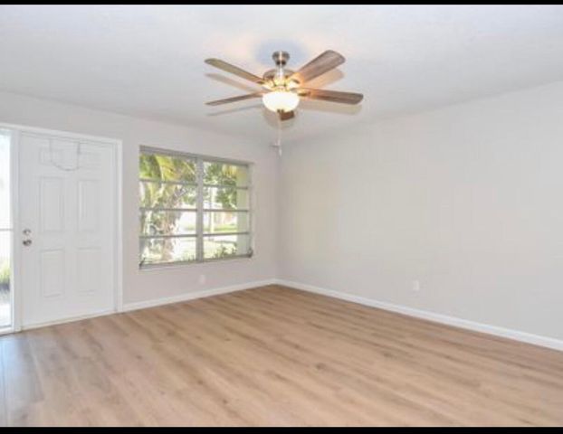 420 SE PARKWAY Drive, Stuart, FL 34996