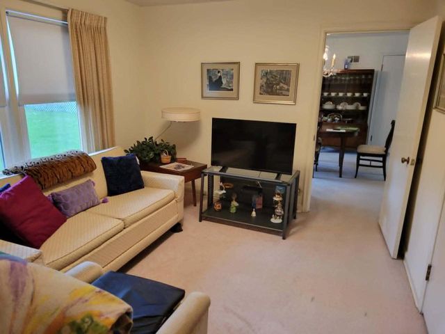 7275 N Navajo AVENUE, Glendale, WI 53217