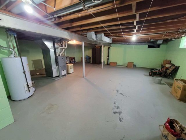 7275 N Navajo AVENUE, Glendale, WI 53217